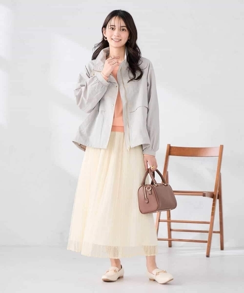 a.v.v（アーヴェヴェ）の「ナイロンワッシャーブルゾン（マウンテンパーカー・レディース・ライトグレー/ベージュ・38/40/36）」の11枚目の写真