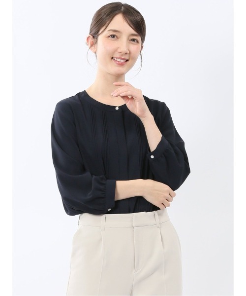 m.f.editorial（エムエフエディトリアル）の「【ストレッチ】m.f.エディトリアル レディース ピンタック 8分袖 プルオーバー ブラウス（シャツ/ブラウス・レディース・ホワイト/ベージュ/ネイビー/ピンク系その他・MEDIUM/LARGE）」の3枚目の写真