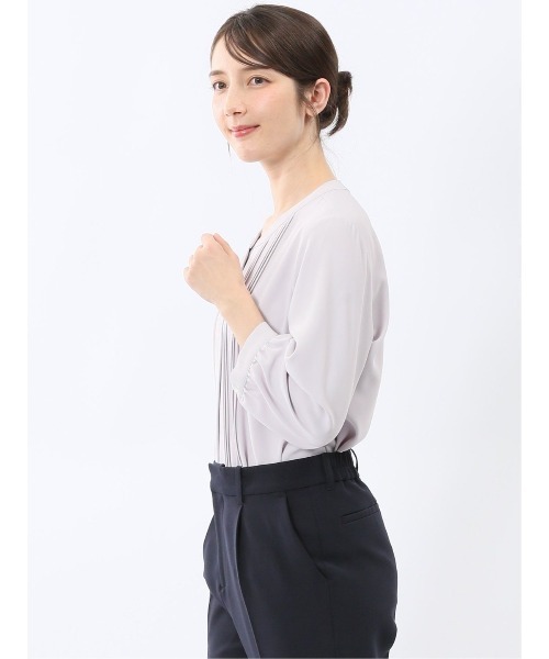 m.f.editorial（エムエフエディトリアル）の「【ストレッチ】m.f.エディトリアル レディース ピンタック 8分袖 プルオーバー ブラウス（シャツ/ブラウス・レディース・ホワイト/ベージュ/ネイビー/ピンク系その他・MEDIUM/LARGE）」の9枚目の写真
