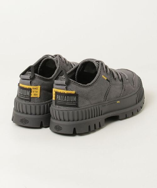 PALLADIUM（パラディウム）の「ヴィンテージ加工PALLASHOCK LO SURPLUS パラショック ローカット サープラス スニーカー（スニーカー・メンズ・グレー系・24cm/27.5cm/25cm/24.5cm/22.5cm/23cm）」の2枚目の写真