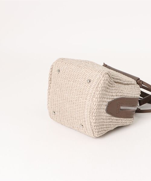 marco masi（マルコマージ）の「【MARCO MASI/マルコマージ】ハンドバッグ　ショルダーバッグ　キューブバッグ（ショルダーバッグ・レディース・ブラック/グレイッシュベージュ/シルバー/ブラック×ブラック/ゴールド/ベージュ×ブラック/ベージュ・FREE）」の8枚目の写真