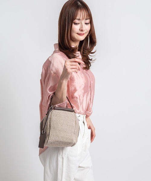 marco masi（マルコマージ）の「【MARCO MASI/マルコマージ】ハンドバッグ　ショルダーバッグ　キューブバッグ（ショルダーバッグ・レディース・ブラック/グレイッシュベージュ/シルバー/ブラック×ブラック/ゴールド/ベージュ×ブラック/ベージュ・FREE）」の19枚目の写真