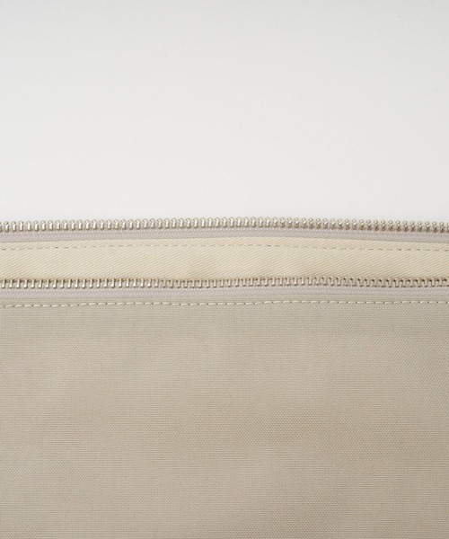 russet(ラシット)の「コーデュラナイロン2WAYリュックサック(バックパック/リュック・レディース・ブラック/グレー系その他・FREE)」の3枚目の写真