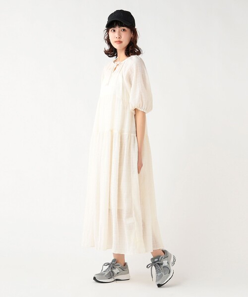 BEAMS HEART（ビームスハート）の「ワッシャー ティアードワンピース（ワンピース・レディース・ホワイト/レッド/ブラウン/ブラック・FREE）」の6枚目の写真