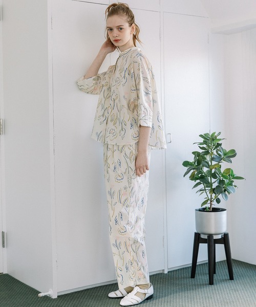 POU DOU DOU（プードゥドゥ）の「ダンシングフラワードルマンブラウス（シャツ/ブラウス・レディース・キナリ/ブルー・3）」の4枚目の写真