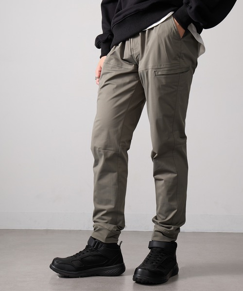 FORECAST(フォーキャスト)の「【FORECAST】ユーティリティ ノヴァストレッチ テックジョガーパンツ 6895(カーゴパンツ・メンズ・ブラック/グリーン・LL/L)」の3枚目の写真