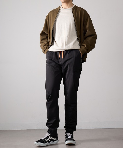 FORECAST(フォーキャスト)の「【FORECAST】ユーティリティ ノヴァストレッチ テックジョガーパンツ 6895(カーゴパンツ・メンズ・ブラック/グリーン・LL/L)」の22枚目の写真