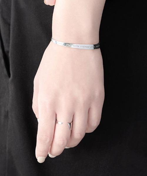 KLON(クローン)の「KLON RING TRIANGLE SILVER(リング・レディース・シルバー・FREE)」の8枚目の写真