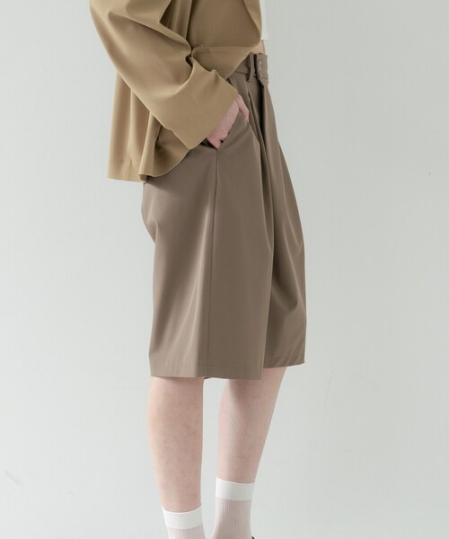 GALLEST(ギャレスト)の「バミューダパンツ【セットアップ可能/UVカット/接触冷感】(その他パンツ・レディース・ダークブラウン/ブラック・38)」の15枚目の写真
