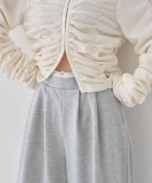 earth music&ecology(アースミュージックアンドエコロジー)の「レースレイヤード風スウェットパンツ(その他パンツ・レディース・ホワイト系その他/杢グレー・FREE)」の1枚目の写真