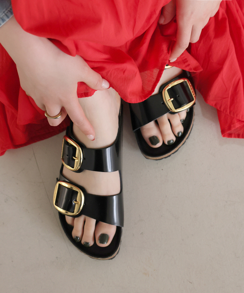 BIRKENSTOCK(ビルケンシュトック)の「《追加》【BIRKENSTOCK/ビルケンシュトック】ARIZONA BIG BUCKLE HEX:サンダル(サンダル・レディース・ブラック/ホワイト×ホワイト・36/37/38/39)」の4枚目の写真