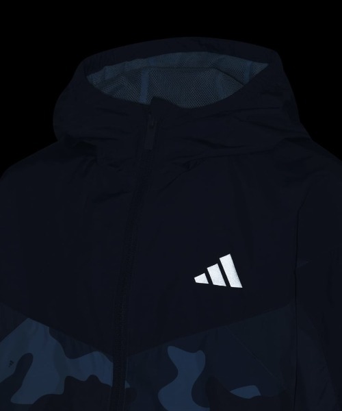 adidas(アディダス)の「アディダス adidas エッセンシャルズ カモ パック レギュラーフィット メッシュライニングウーブン トラックトップ(ナイロンジャケット・キッズ・ブラック×グレー・120cm/130cm/140cm/150cm/160cm)」の3枚目の写真