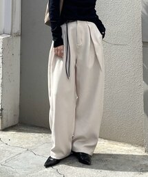 タックコクーンパンツ