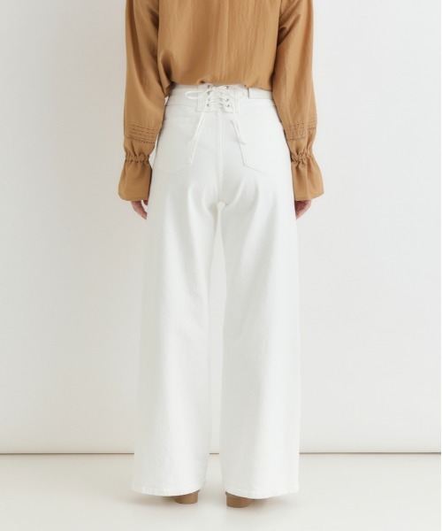 SOMETHING（サムシング）の「【SOMETHING】LISA レースアップワイド (ハイライズ / ベイカーポケット / ワークテイスト)（デニムパンツ・レディース・ホワイト・M）」の4枚目の写真