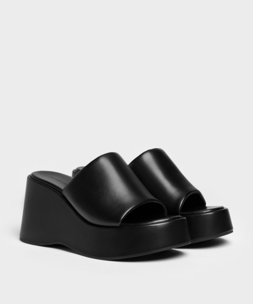 CHARLES & KEITH(チャールズ & キース)の「ワイドストラップ プラットフォーム ウェッジ(サンダル・レディース・バーガンディー/ブラック・25cm/24.5cm/23.5cm/23cm/22.5cm)」の8枚目の写真
