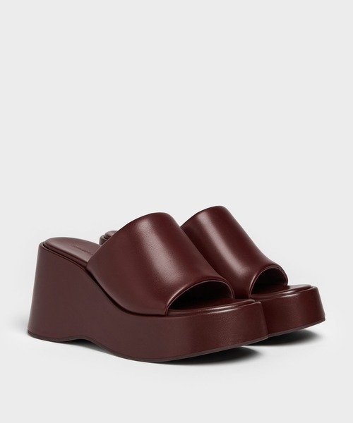 CHARLES & KEITH(チャールズ & キース)の「ワイドストラップ プラットフォーム ウェッジ(サンダル・レディース・バーガンディー/ブラック・25cm/24.5cm/23.5cm/23cm/22.5cm)」の3枚目の写真