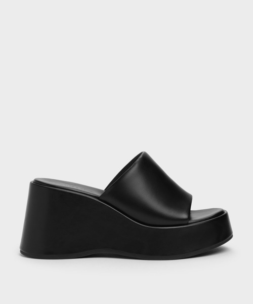 CHARLES & KEITH(チャールズ & キース)の「ワイドストラップ プラットフォーム ウェッジ(サンダル・レディース・バーガンディー/ブラック・25cm/24.5cm/23.5cm/23cm/22.5cm)」の13枚目の写真