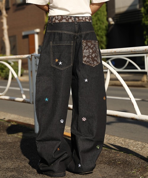 HOOK(フック)の「HOOK -select- 刺繍カーブワイドデニムパンツ(デニムパンツ・メンズ・ブラック・S/M/L)」の10枚目の写真