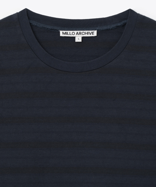 Millo Archive（ミロ アーカイブ）の「パラダイングストライプTシャツ[ネイビー]（Tシャツ/カットソー・メンズ・その他・LARGE/X-LARGE/MEDIUM）」の2枚目の写真