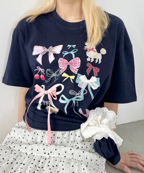SOLLON.（ソルロン）の「ファンシーリボンプリント半袖Tシャツ（Tシャツ/カットソー・レディース・グレー/ホワイト/ネイビー・FREE）」の10枚目の写真
