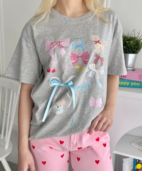 SOLLON.（ソルロン）の「ファンシーリボンプリント半袖Tシャツ（Tシャツ/カットソー・レディース・グレー/ホワイト/ネイビー・FREE）」の19枚目の写真