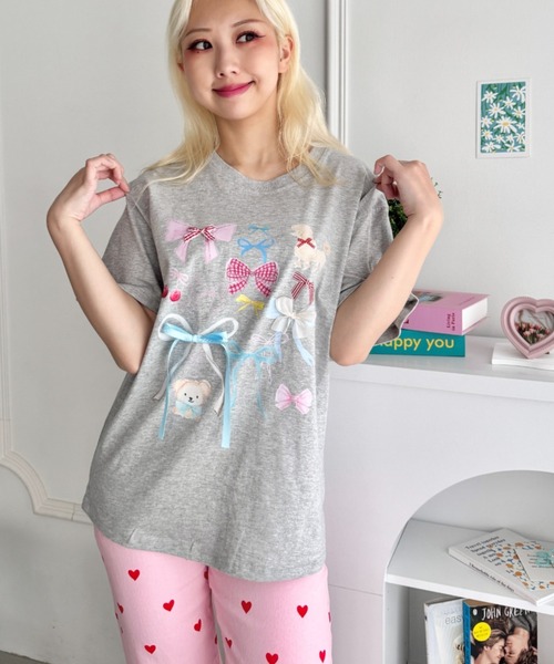 SOLLON.（ソルロン）の「ファンシーリボンプリント半袖Tシャツ（Tシャツ/カットソー・レディース・グレー/ホワイト/ネイビー・FREE）」の21枚目の写真