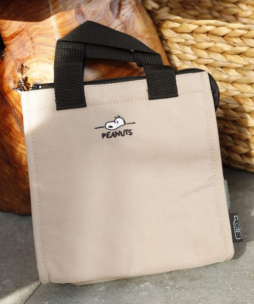 SNOOPY(スヌーピー)の「SNOOPY スヌーピー ランチトートバッグ Mサイズ RE-PET(トートバッグ・レディース・グレー/ブラック/ベージュ・FREE)」の5枚目の写真