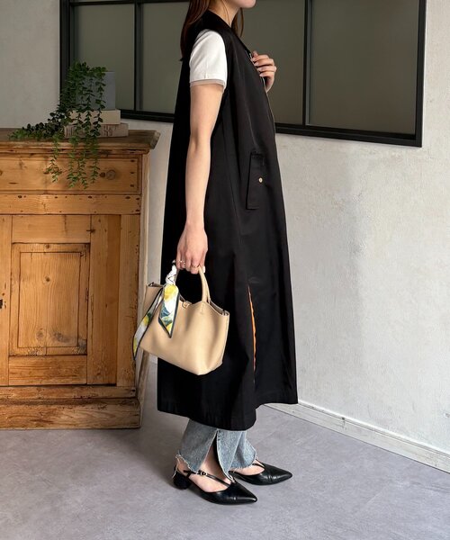 Thevon(ゼボン)の「スカーフ付き2WAYボストンバッグ(トートバッグ・レディース・ブラウン/ブラック系その他/アイボリー/ブラック・FREE)」の8枚目の写真