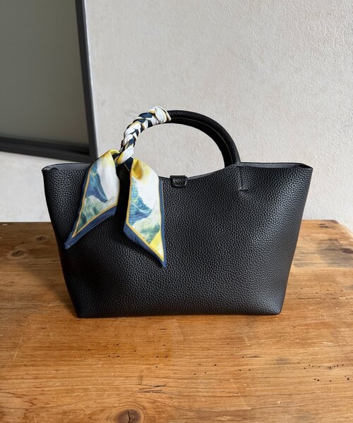 Thevon(ゼボン)の「スカーフ付き2WAYボストンバッグ(トートバッグ・レディース・ブラウン/ブラック系その他/アイボリー/ブラック・FREE)」の14枚目の写真