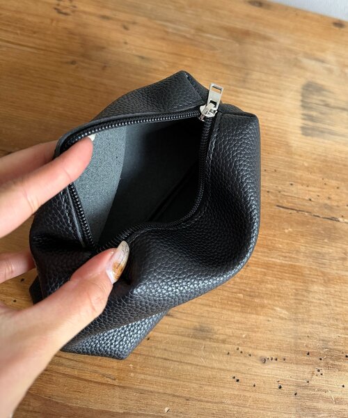 Thevon(ゼボン)の「スカーフ付き2WAYボストンバッグ(トートバッグ・レディース・ブラウン/ブラック系その他/アイボリー/ブラック・FREE)」の22枚目の写真