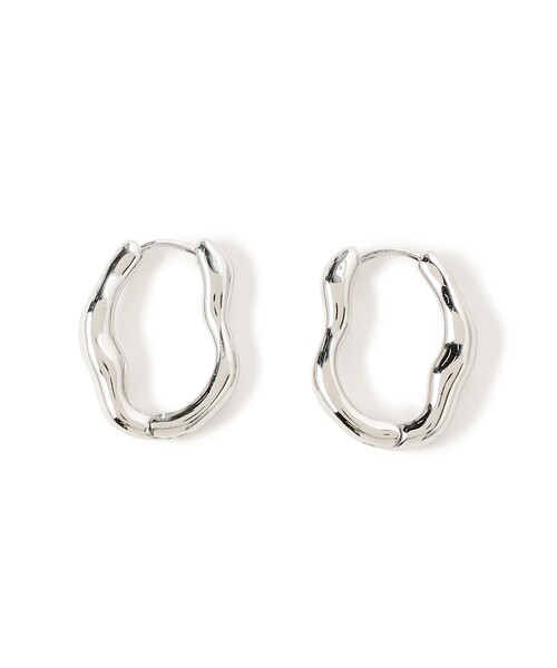 BEAMS HEART（ビームスハート）の「ニュアンス ライン フープ ピアス（ピアス（両耳用）・レディース・シルバー/ゴールド・ONE SIZE）」の2枚目の写真