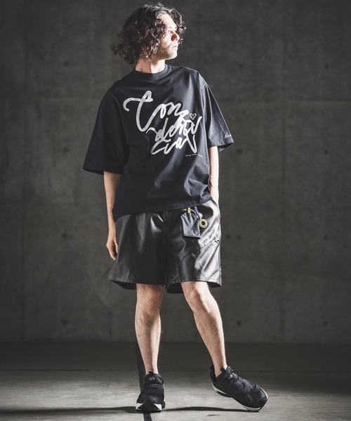 GLIMCLAP(グリムクラップ)の「mt10461- Abstract Art Print T-shirt プリントTシャツ(202-059-gls-cg)(Tシャツ/カットソー・メンズ・ホワイト/ブラック・S/M/L)」の15枚目の写真