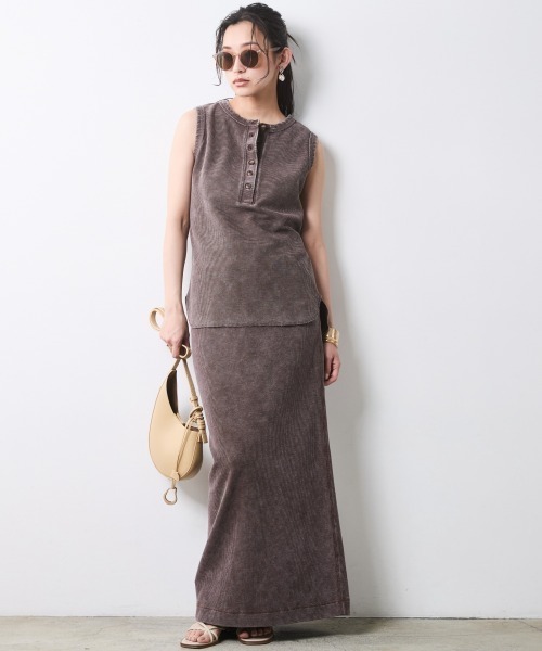 CHIC STYLE（シックスタイル）の「ヘンリーネックタンクトップ＜大きいサイズ有＞シックスタイル（キャミソール・レディース・スミクロ/ブラウン・5L/4L/3L/LL/L/M）」の22枚目の写真