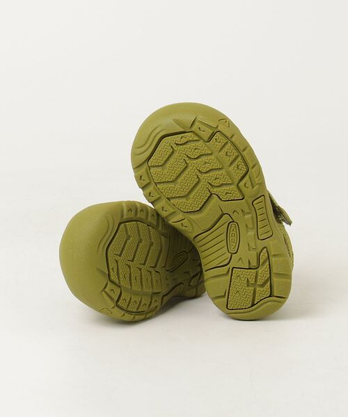 KEEN(キーン)の「NEWPORT H2 / ニューポート エイチツー / キッズ サンダル(サンダル・キッズ・カーキオリーブ・13.5cm/12.5cm/14.5cm)」の3枚目の写真