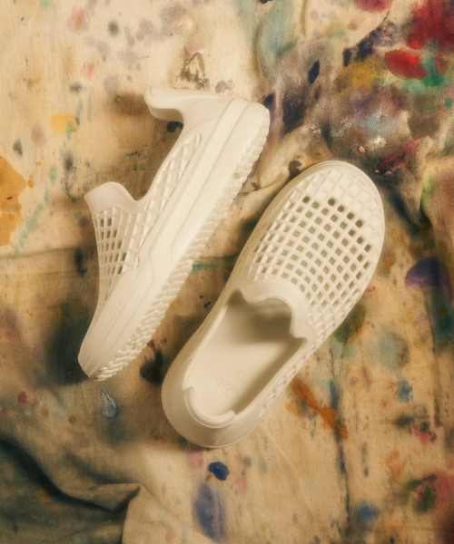 go slow caravan(ゴースローキャラバン)の「LUSSO CLOUD/ルッソ クラウド SCENARIO SLIDE(サンダル・メンズ・ブラック/ホワイト・27cm/25cm/28cm/26cm)」の19枚目の写真