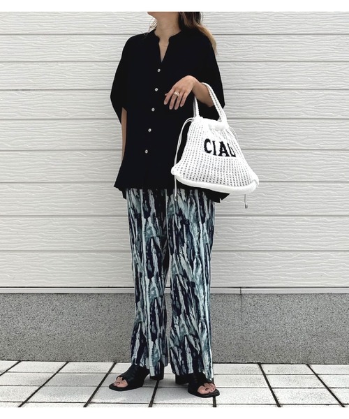 Q(キュー)の「メッセージラメニット2wayバッグ(ハンドバッグ・レディース・ホワイト/シルバー・ONE SIZE)」の12枚目の写真