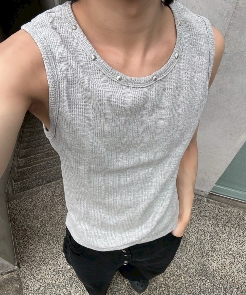 Never mind the XU / Chikashitsu+(ネバーマインド ザ エックスユー / チカシツプラス)の「【nmtc+】Studded Rib Tank Top / 【エヌエムティーシープラス】スタッズリブタンクトップ(タンクトップ・メンズ・ブラック/ホワイト/グレー・ONE SIZE)」の22枚目の写真
