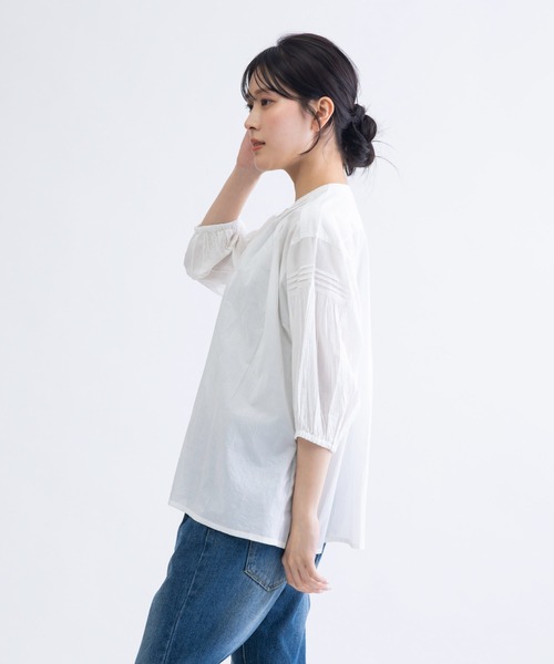 MARAI(マーライ)の「7分袖タックブラウス コットン100%(シャツ/ブラウス・レディース・ブラック/ブルー/アイボリー・フリー)」の5枚目の写真