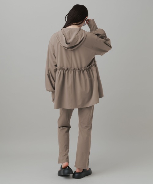 LAKOLE（ラコレ）の「ラッシュガードスリットパンツ / 694217（ラッシュガード・レディース・モカ/ブラック・MEDIUM/LARGE）」の8枚目の写真