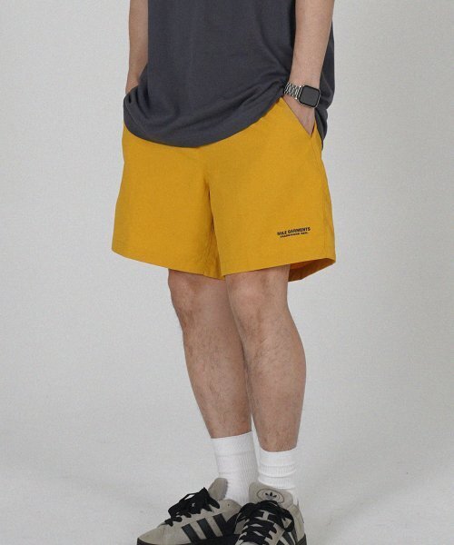 THE MILE（ザマイル）の「Summer Signature  Nylon Pants [YELLOW]（その他パンツ・メンズ・その他・MEDIUM/LARGE/X-LARGE）」の5枚目の写真