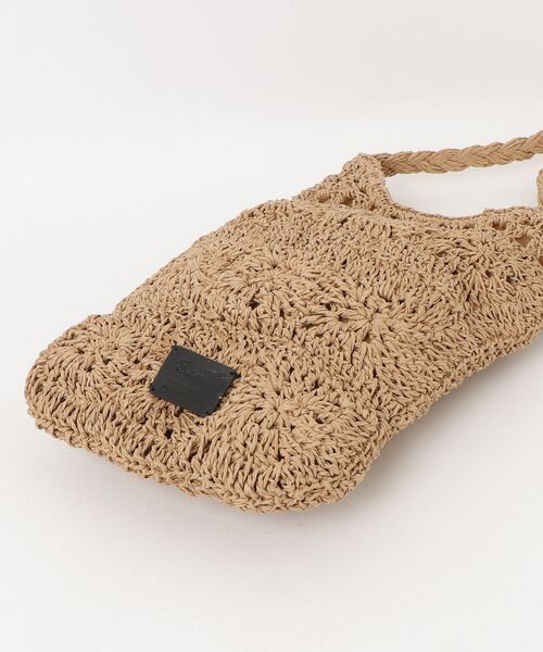 MAISON mou（メゾンムー）の「【Swaraj/スワラージ】手編みペーパーラフィアBAG（ショルダーバッグ・レディース・ブラック/ベージュ/ホワイト・FREE）」の5枚目の写真