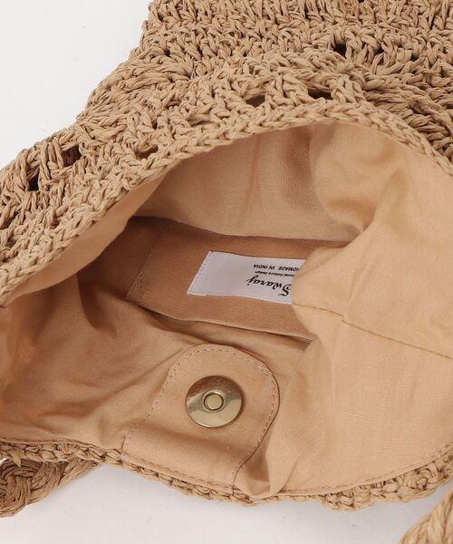 MAISON mou（メゾンムー）の「【Swaraj/スワラージ】手編みペーパーラフィアBAG（ショルダーバッグ・レディース・ブラック/ベージュ/ホワイト・FREE）」の6枚目の写真