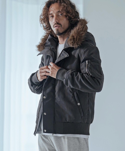 Magine(マージン)の「mj11742-Peach Skin Faux Fur Hooded Blouson ファーフードブルゾン(MGN-263-011)(ブルゾン・メンズ・ブラック/ベージュ/オリーブ・44/46/48)」の1枚目の写真