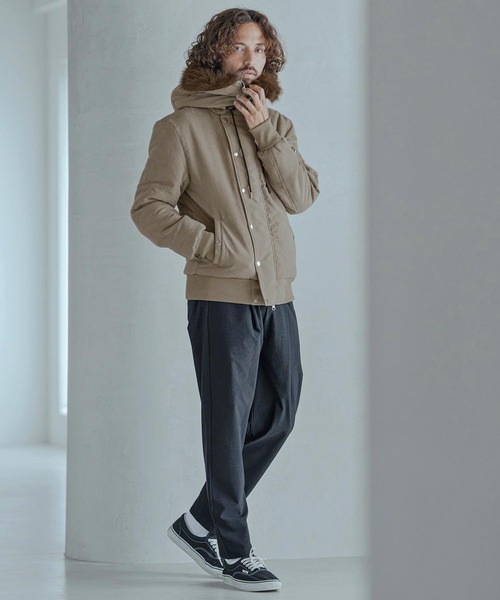 Magine(マージン)の「mj11742-Peach Skin Faux Fur Hooded Blouson ファーフードブルゾン(MGN-263-011)(ブルゾン・メンズ・ブラック/ベージュ/オリーブ・44/46/48)」の6枚目の写真