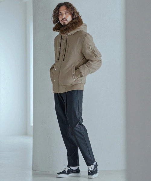 Magine(マージン)の「mj11742-Peach Skin Faux Fur Hooded Blouson ファーフードブルゾン(MGN-263-011)(ブルゾン・メンズ・ブラック/ベージュ/オリーブ・44/46/48)」の7枚目の写真