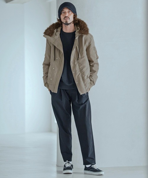 Magine(マージン)の「mj11742-Peach Skin Faux Fur Hooded Blouson ファーフードブルゾン(MGN-263-011)(ブルゾン・メンズ・ブラック/ベージュ/オリーブ・44/46/48)」の8枚目の写真