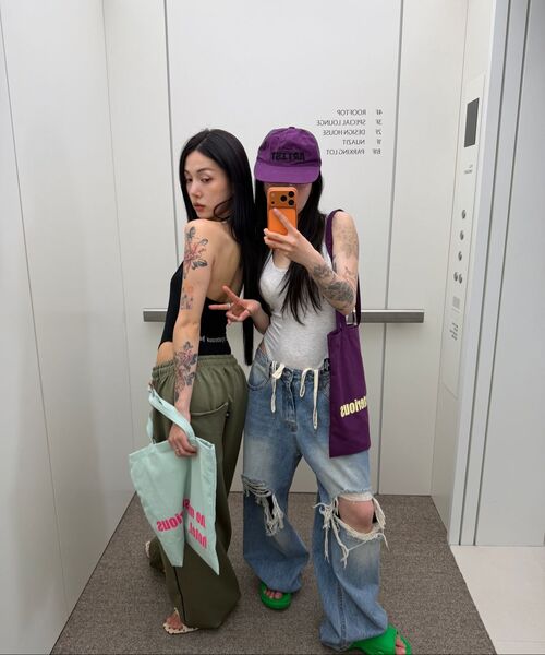 THE MYSTERIOUS HOTEL（ザミステリアスホテル）の「TMH STRAP DAMAGE DN [3 Size]（デニムパンツ・レディース・その他・SMALL/MEDIUM/LARGE）」の5枚目の写真