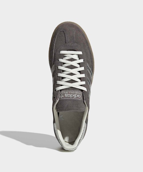 adidas(アディダス)の「ハンドボール スペツィアル シューズ / HANDBALL SPEZIAL SHOES / アディダスオリジナルス adidas Originals(スニーカー・レディース・グレー系その他・22.0cm/22.5cm/23.0cm/23.5cm/24.0cm/24.5cm/25.0cm/25.5cm/26.0cm/26.5cm/27.0cm/27.5cm/28.0cm/28.5cm/29.0cm/29.5cm/30.0cm)」の2枚目の写真