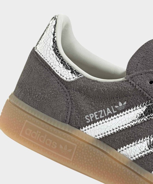 adidas(アディダス)の「ハンドボール スペツィアル シューズ / HANDBALL SPEZIAL SHOES / アディダスオリジナルス adidas Originals(スニーカー・レディース・グレー系その他・22.0cm/22.5cm/23.0cm/23.5cm/24.0cm/24.5cm/25.0cm/25.5cm/26.0cm/26.5cm/27.0cm/27.5cm/28.0cm/28.5cm/29.0cm/29.5cm/30.0cm)」の7枚目の写真