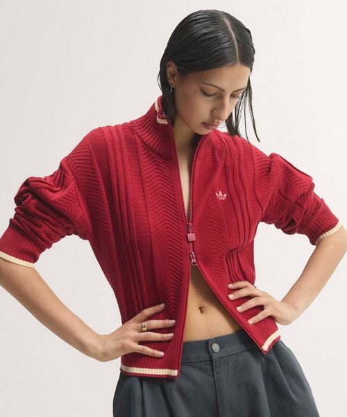 adidas（アディダス）の「ファイヤーバード ケーブルニットトラックトップ / ジャージ / トラックジャケット / アディダスオリジナルス adidas Originals（ジャージ・レディース・レッド・XX-LARGE/LARGE/MEDIUM/SMALL/X-LARGE/X-SMALL）」の3枚目の写真